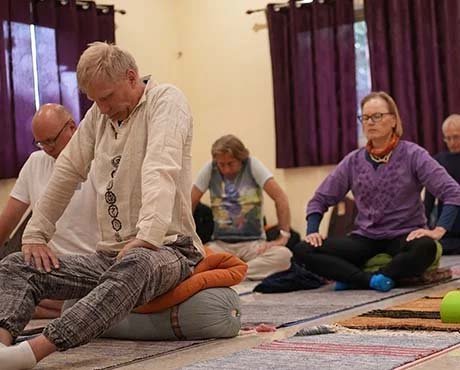 yoga-retreat-with-yog-nidra-in-rishikesh-yogant-foundation