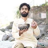 yoga-retreat-guru-niranjan-ji