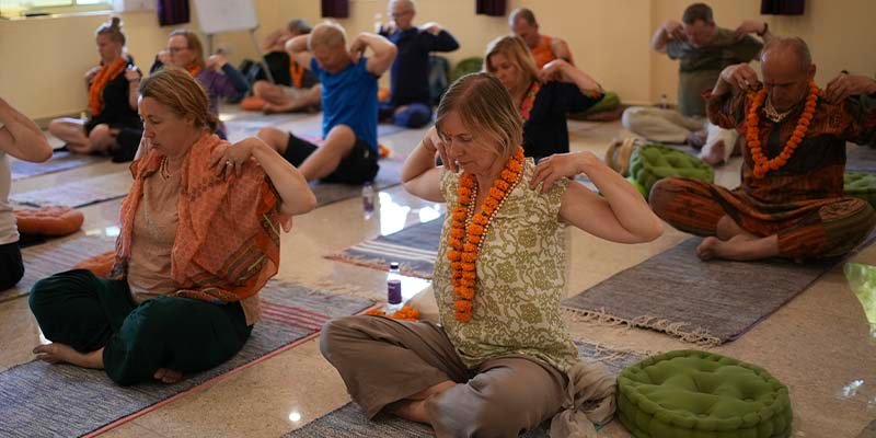 yoga-and-meditation-retreat-in-rishikesh-yogant-foundation