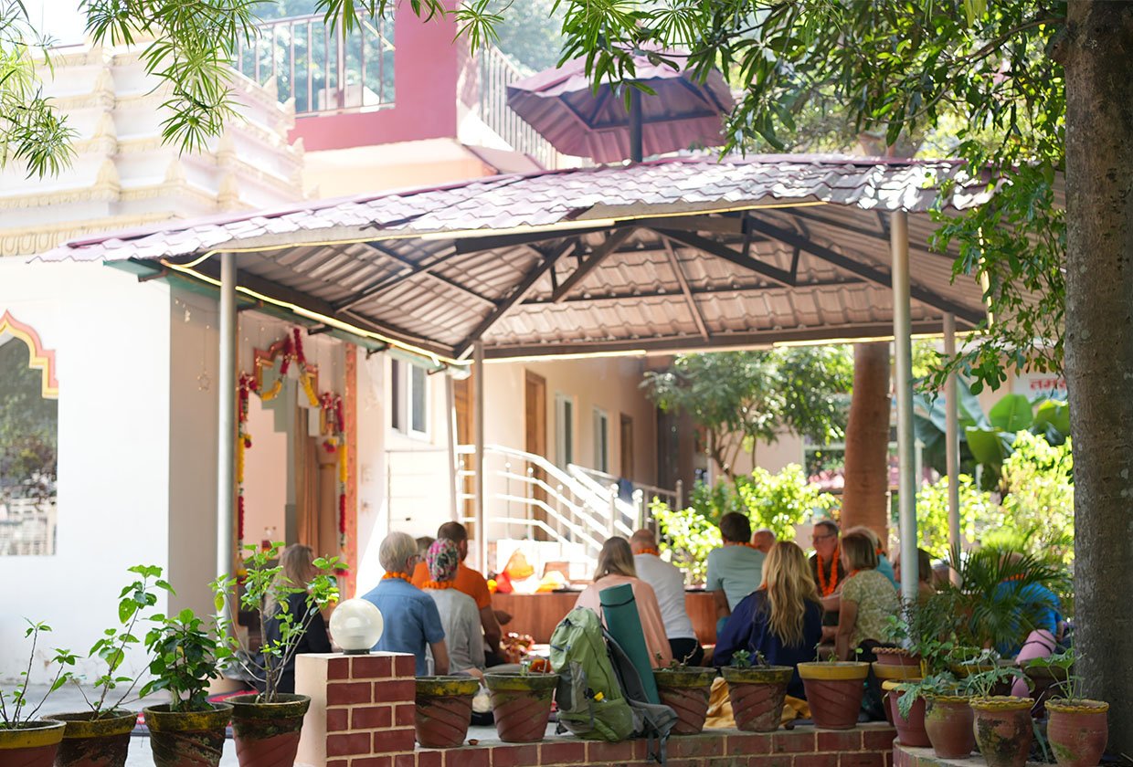 best-yoga-retreat-ashram-in-india